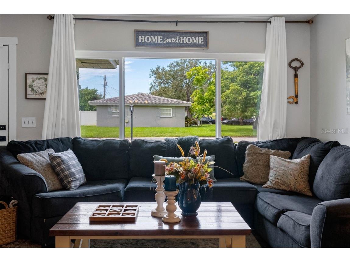 237 Mineola Drive E Belleair Bluffs FL 33770 TB8427619 image8