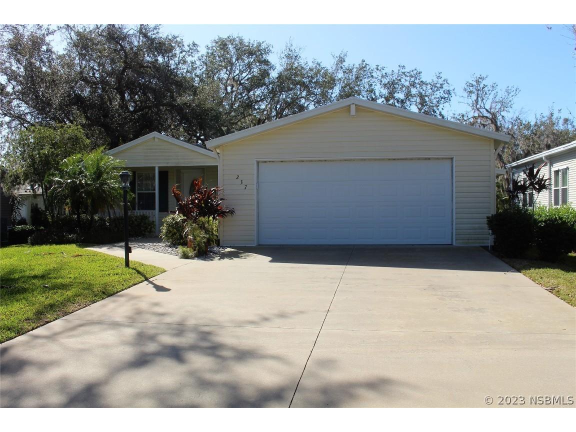 237 Navajo Drive Oak Hill FL 32759 NS1073572 image1