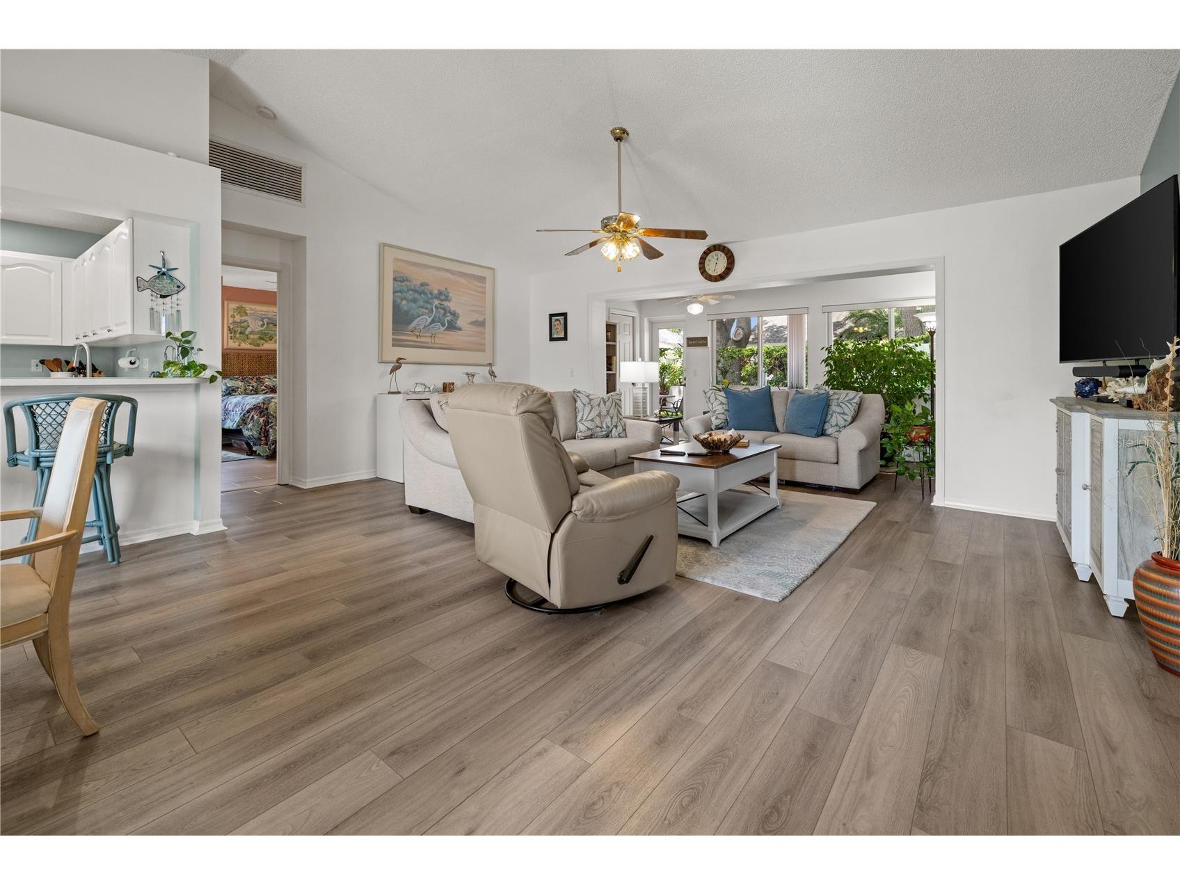 237 Park Forest Boulevard Englewood FL 34223 D6142768 image6