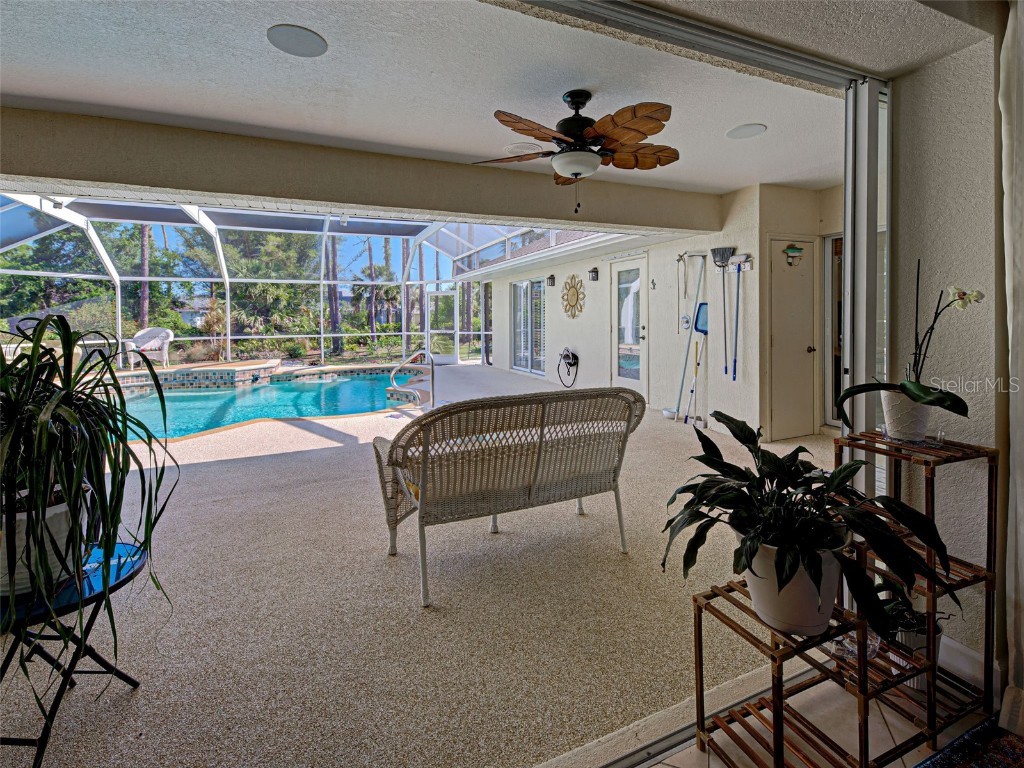 237 Rotonda Boulevard E Rotonda West FL 33947 D6142250 image17