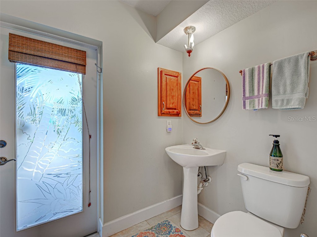 237 Rotonda Boulevard E Rotonda West FL 33947 D6142250 image28