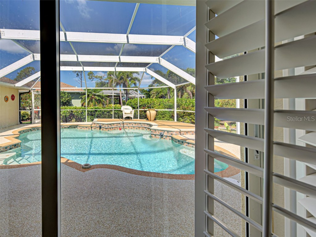 237 Rotonda Boulevard E Rotonda West FL 33947 D6142250 image34