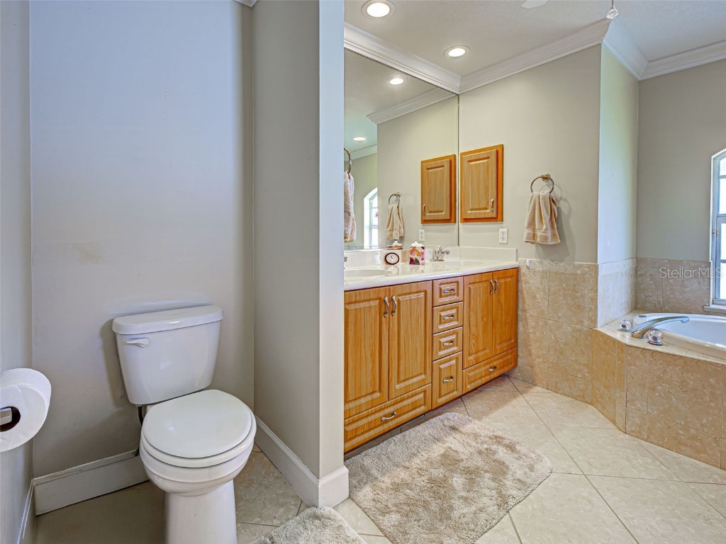 237 Rotonda Boulevard E Rotonda West FL 33947 D6142250 image44