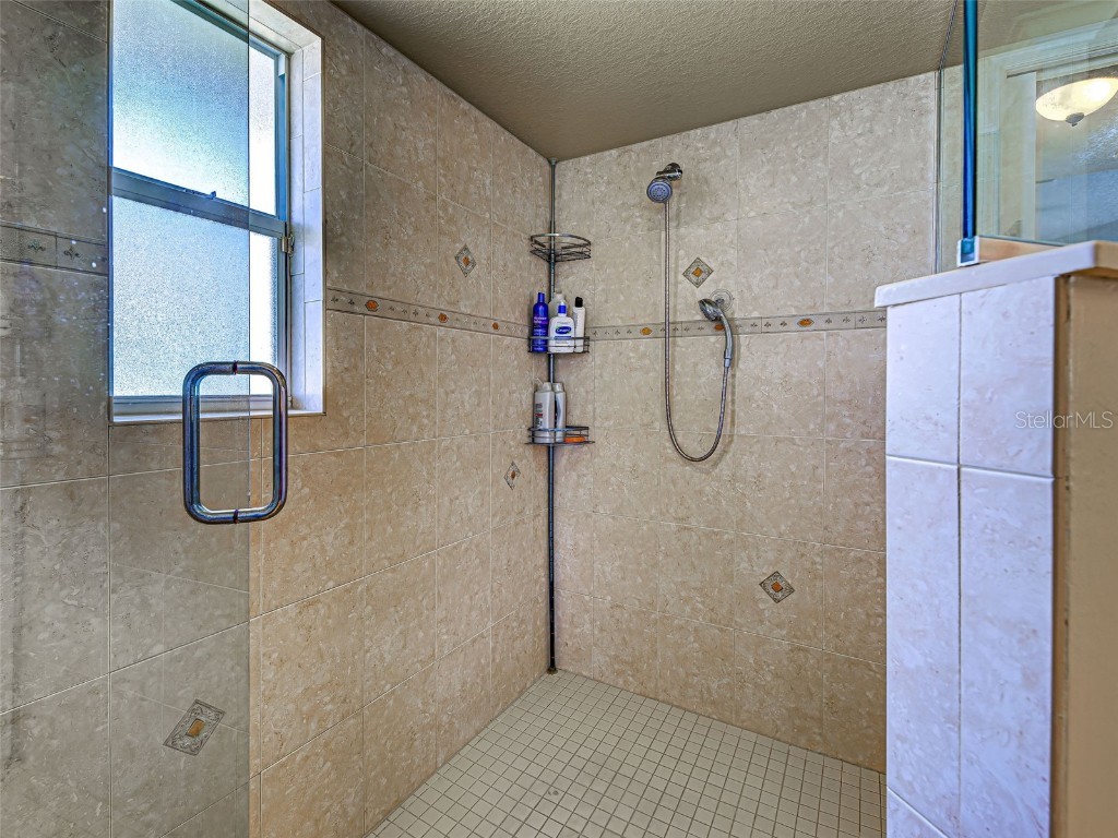 237 Rotonda Boulevard E Rotonda West FL 33947 D6142250 image45