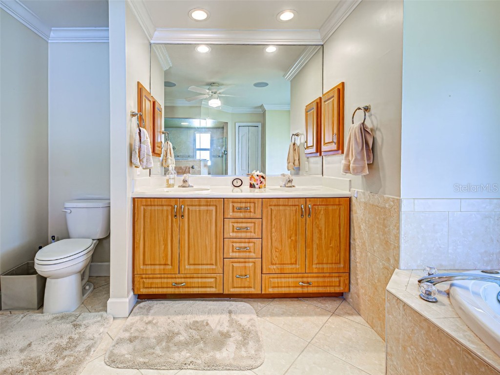 237 Rotonda Boulevard E Rotonda West FL 33947 D6142250 image46