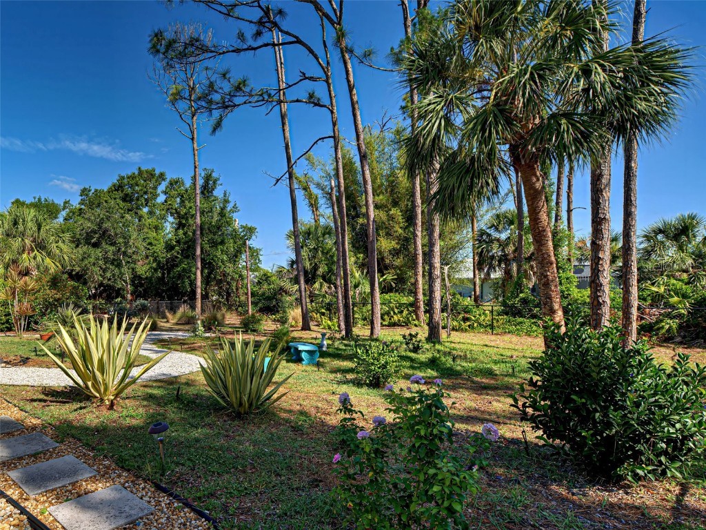 237 Rotonda Boulevard E Rotonda West FL 33947 D6142250 image57