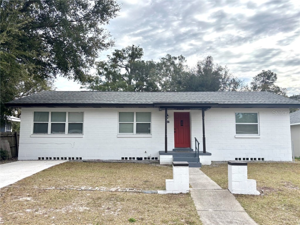 237 S Adelle Avenue Deland FL 32720 V4940344 image1