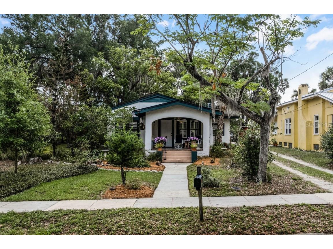 237 S Salisbury Avenue Deland FL 32720 O6107037 image1