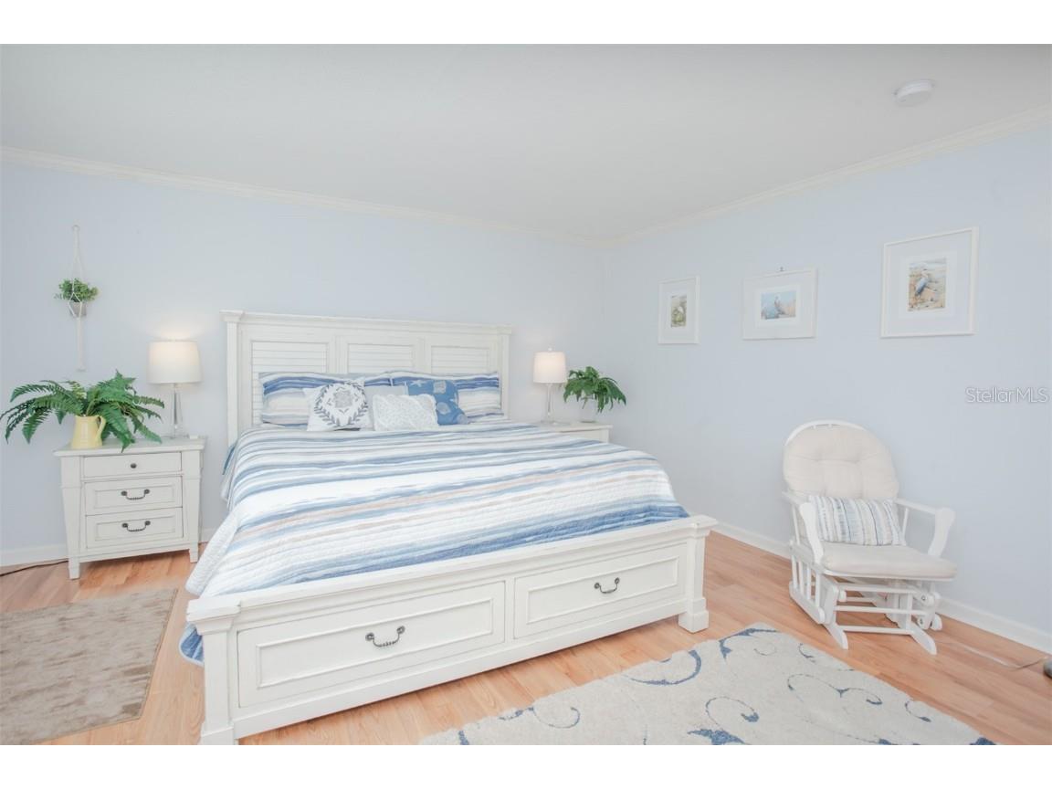 237 Seahorse Drive SE #H Saint Petersburg FL 33705 TB8443696 image14