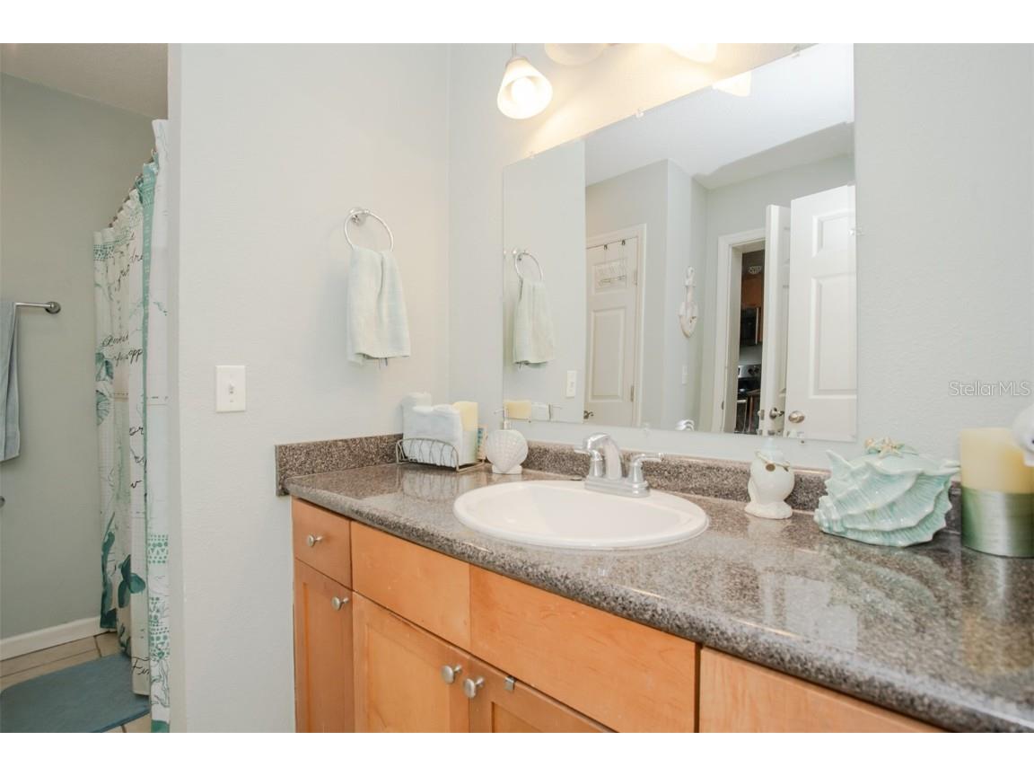 237 Seahorse Drive SE #H Saint Petersburg FL 33705 TB8443696 image19