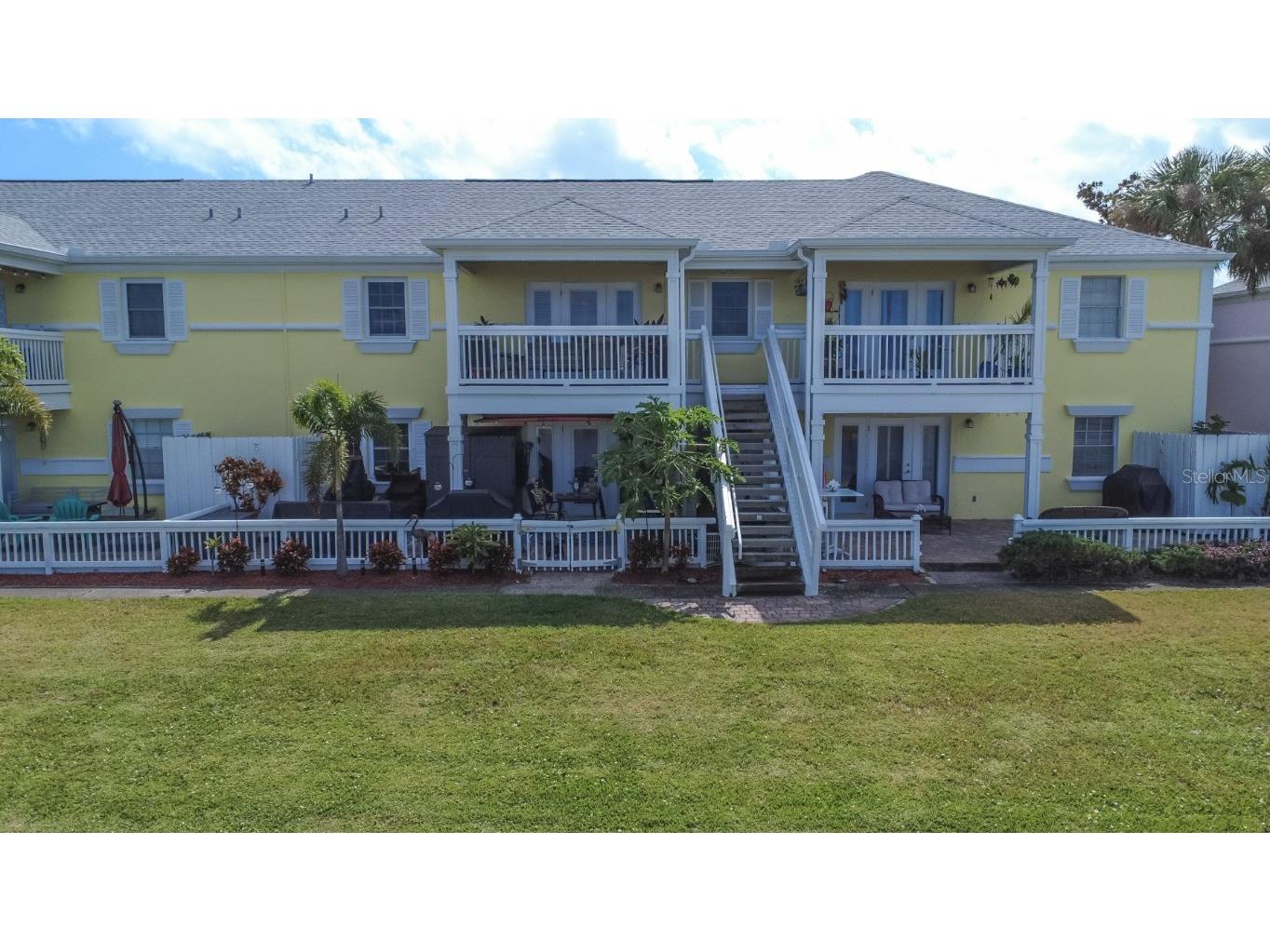 237 Seahorse Drive SE #H Saint Petersburg FL 33705 TB8443696 image24