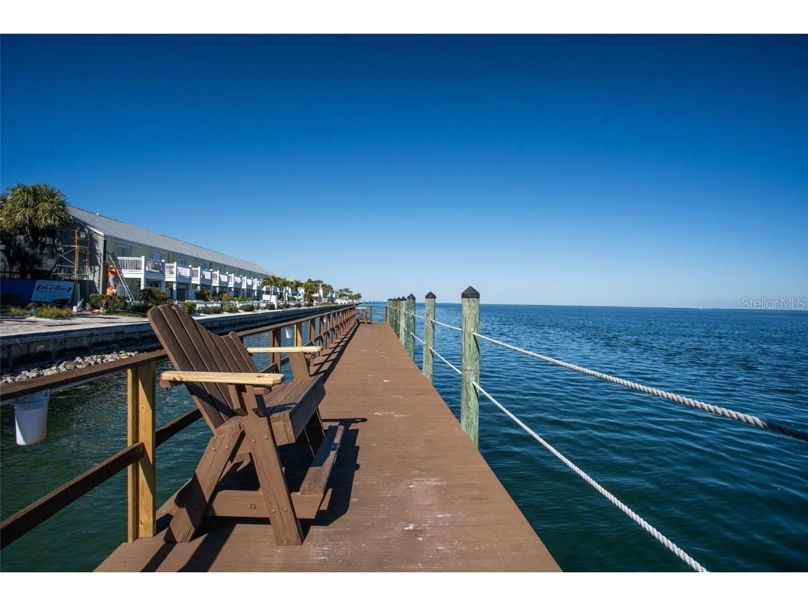 237 Seahorse Drive SE #H Saint Petersburg FL 33705 TB8443696 image36