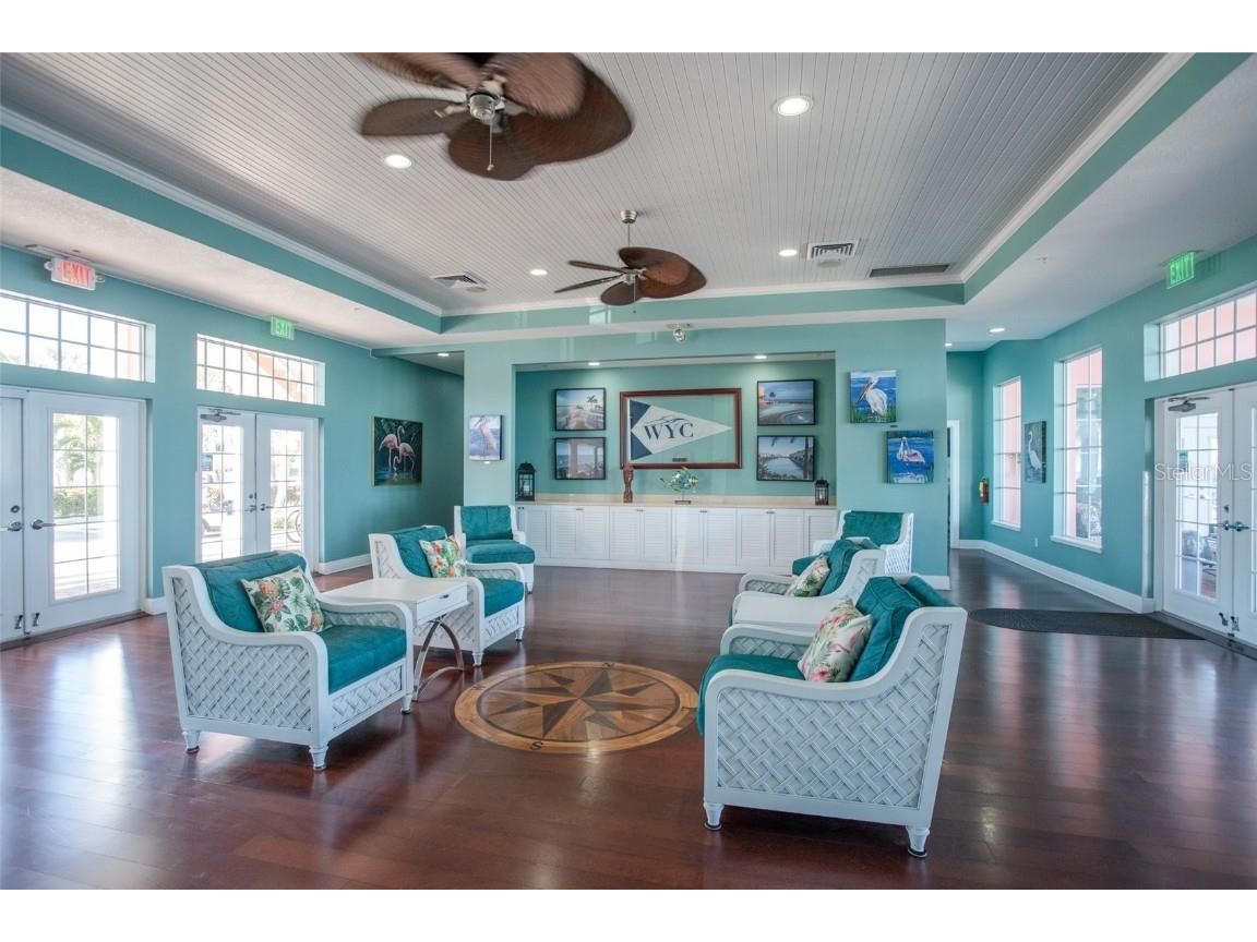 237 Seahorse Drive SE #H Saint Petersburg FL 33705 TB8443696 image38