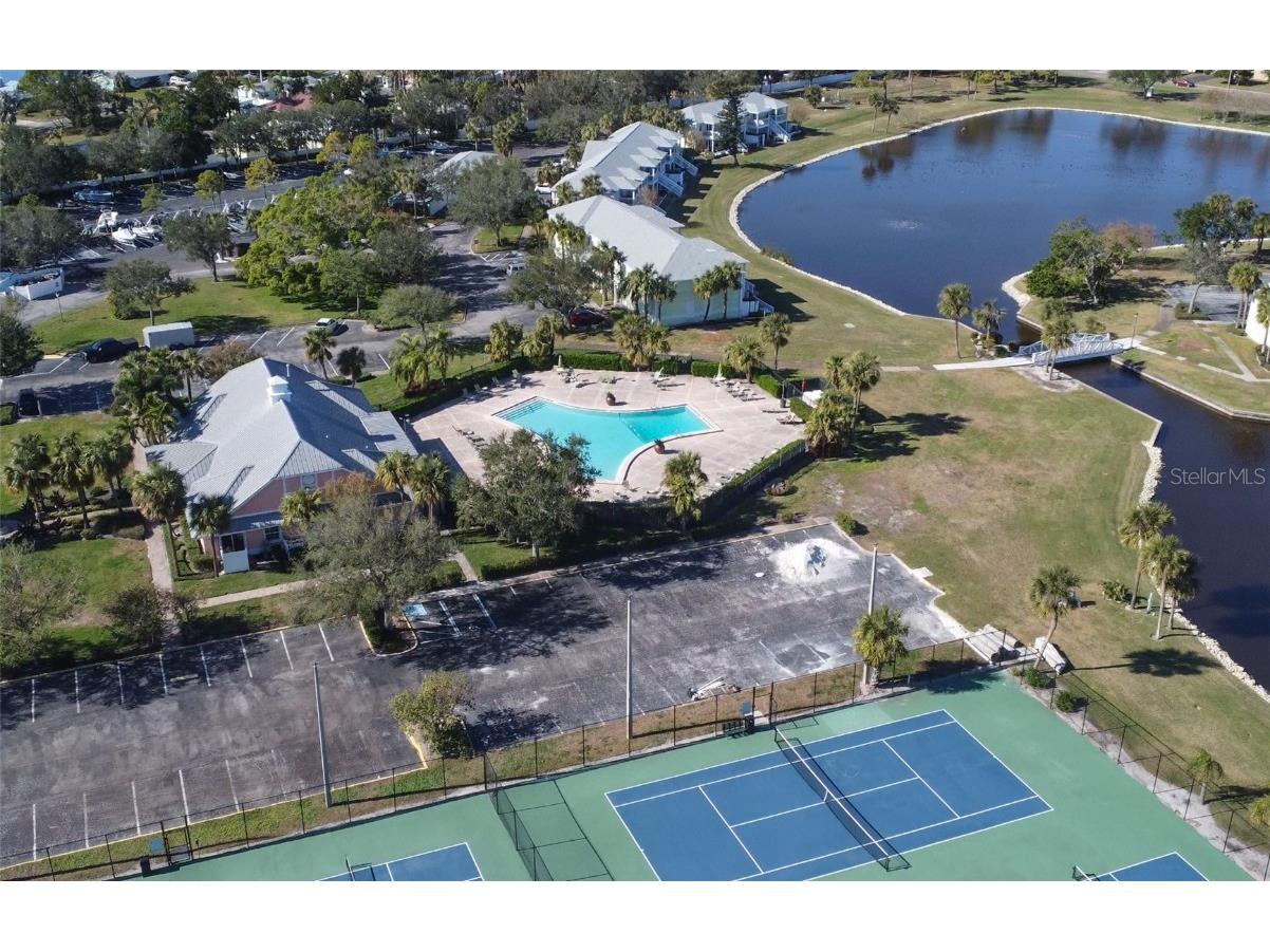 237 Seahorse Drive SE #H Saint Petersburg FL 33705 TB8443696 image46
