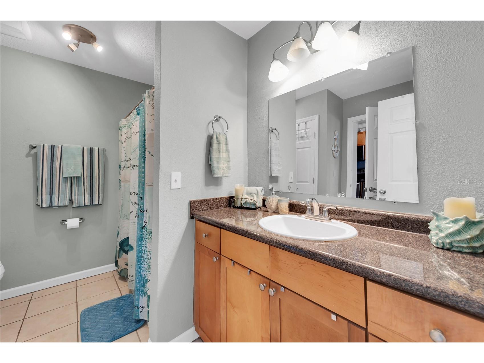 237 Seahorse Drive SE #H Saint Petersburg FL 33705 TB8527911 image15
