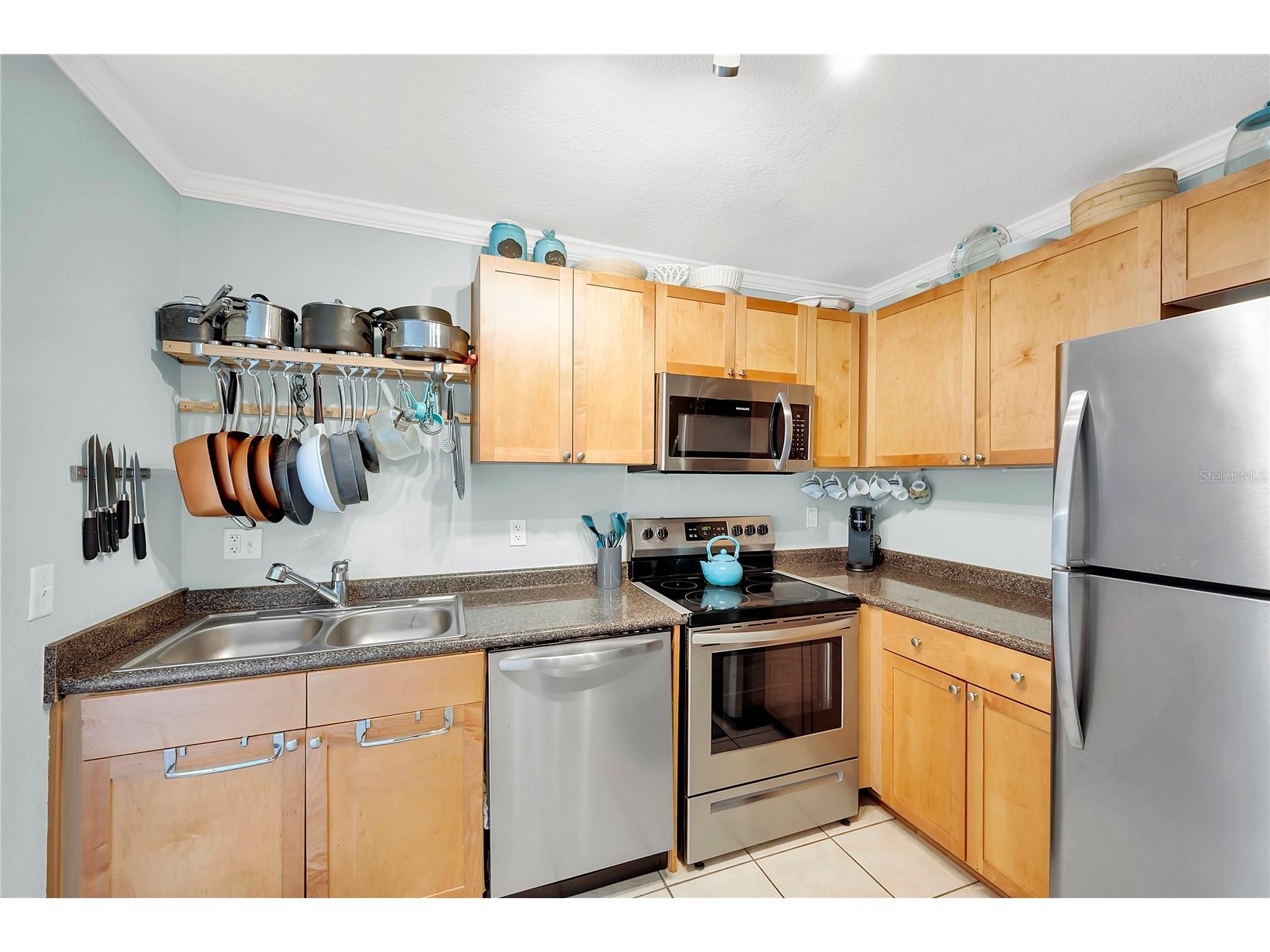 237 Seahorse Drive SE #H Saint Petersburg FL 33705 TB8527911 image8