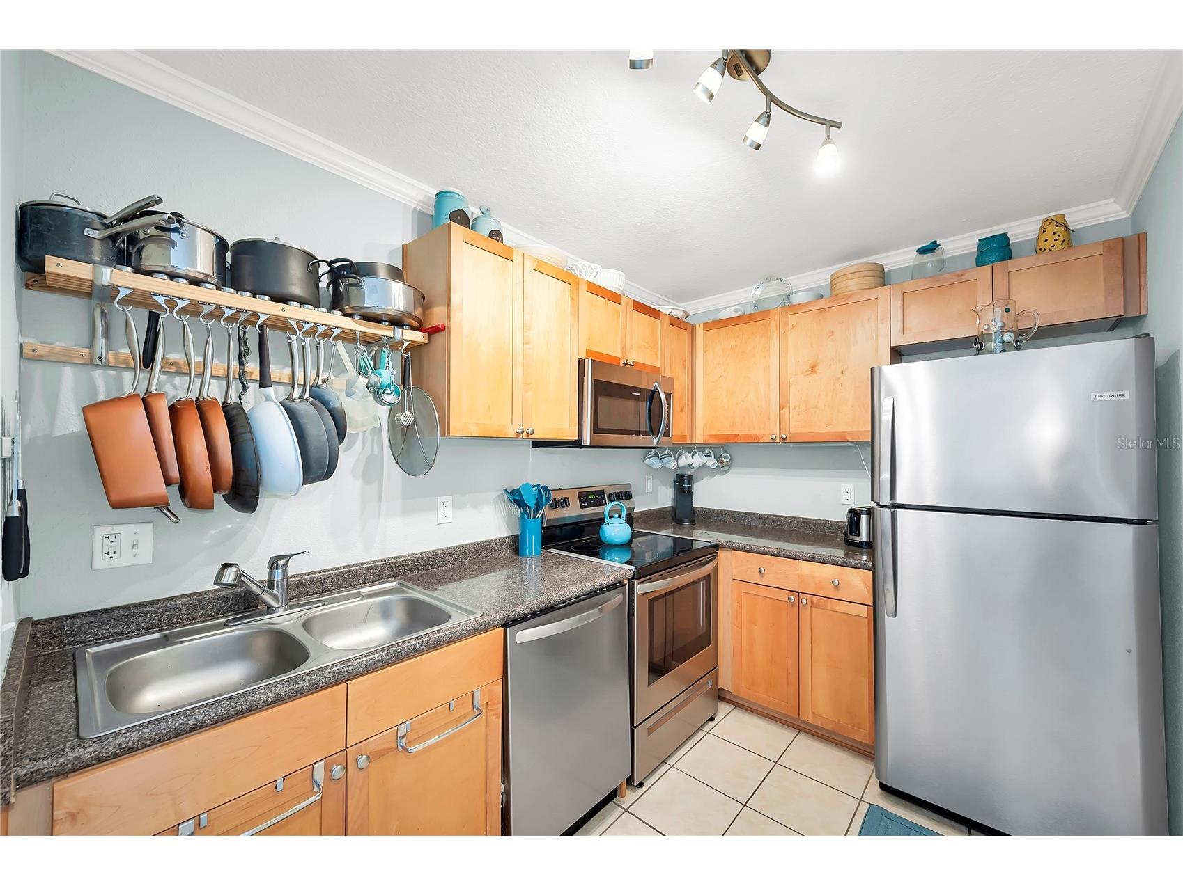 237 Seahorse Drive SE #H Saint Petersburg FL 33705 TB8527911 image9