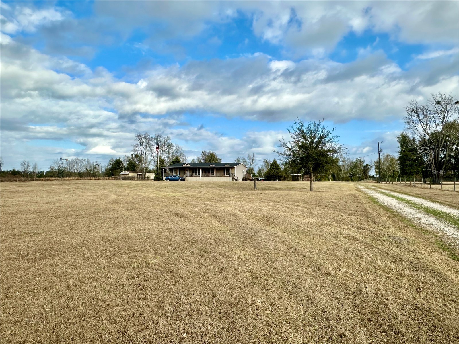 237 SW Baron Glen Fort White FL 32038 OM719438 image3