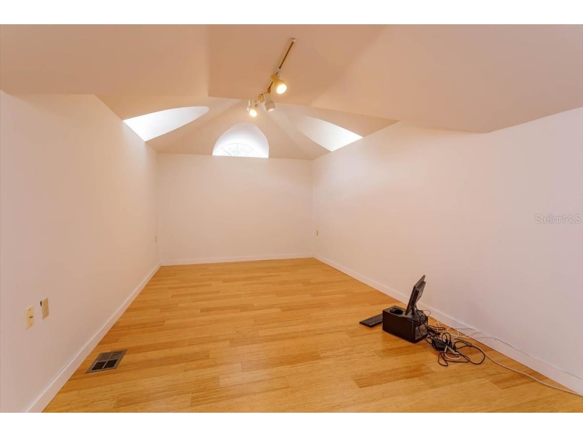 237 W 4th Avenue #2 Mount Dora FL 32757 G5084627 image20