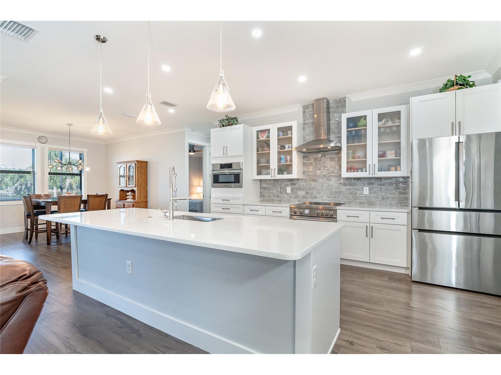 237 W Pine Valley Lane Rotonda West FL 33947 D6140731 image2