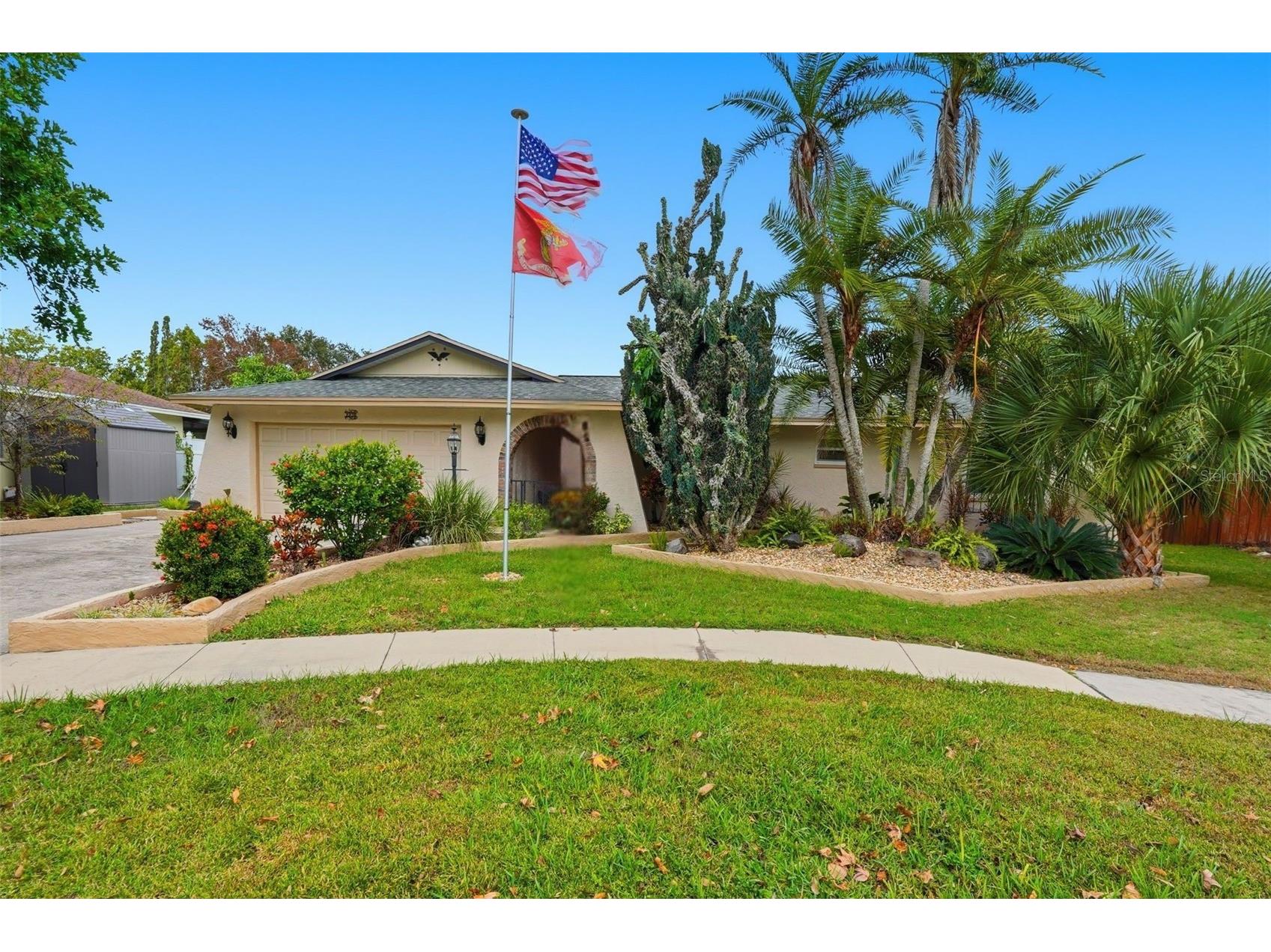 2370 Robyn Court Dunedin FL 34698 TB8452880 image1