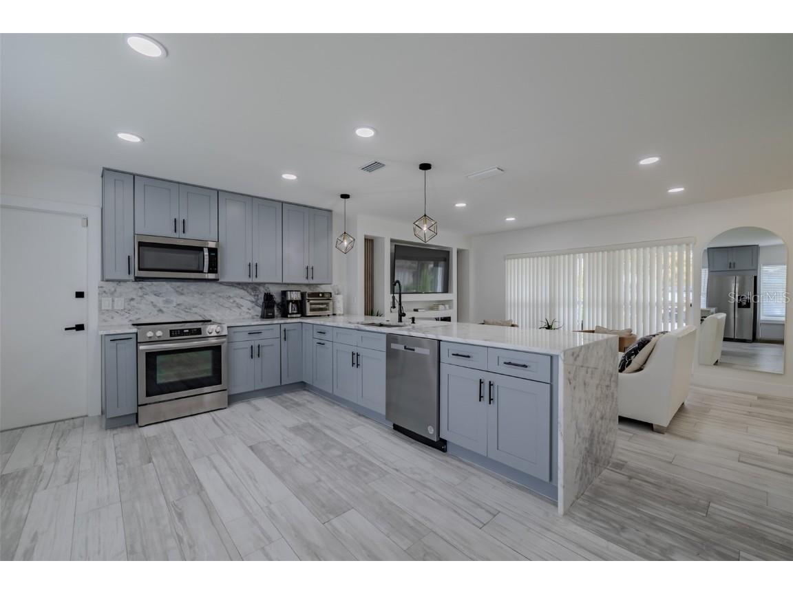 23700 Lake Hills Drive Lutz FL 33559 TB8457965 image4