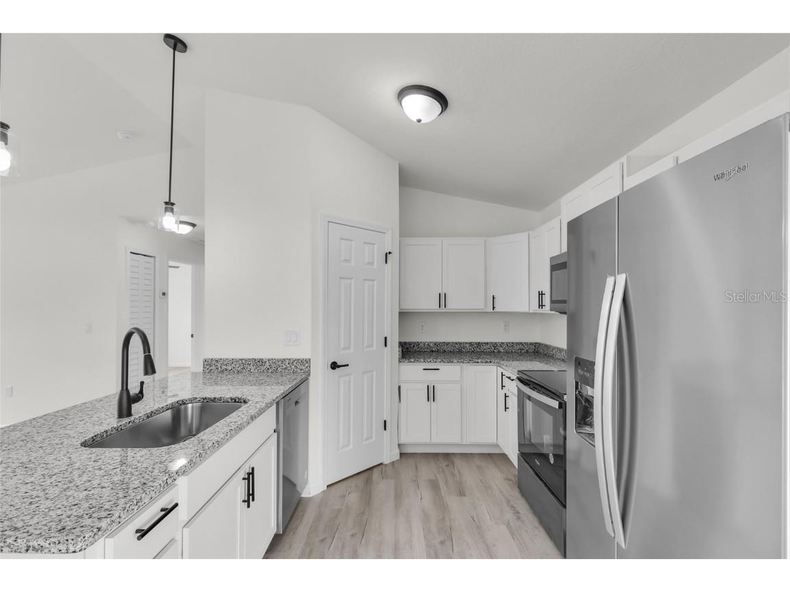 23711 SW Rainbow Lakes Boulevard Dunnellon FL 34431 OM709126 image9