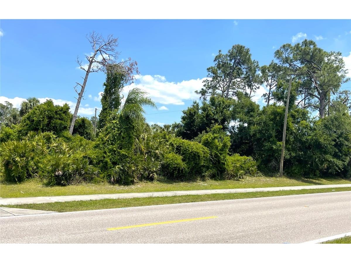 2372 Collingswood Boulevard Port Charlotte FL 33948 C7491856 image1