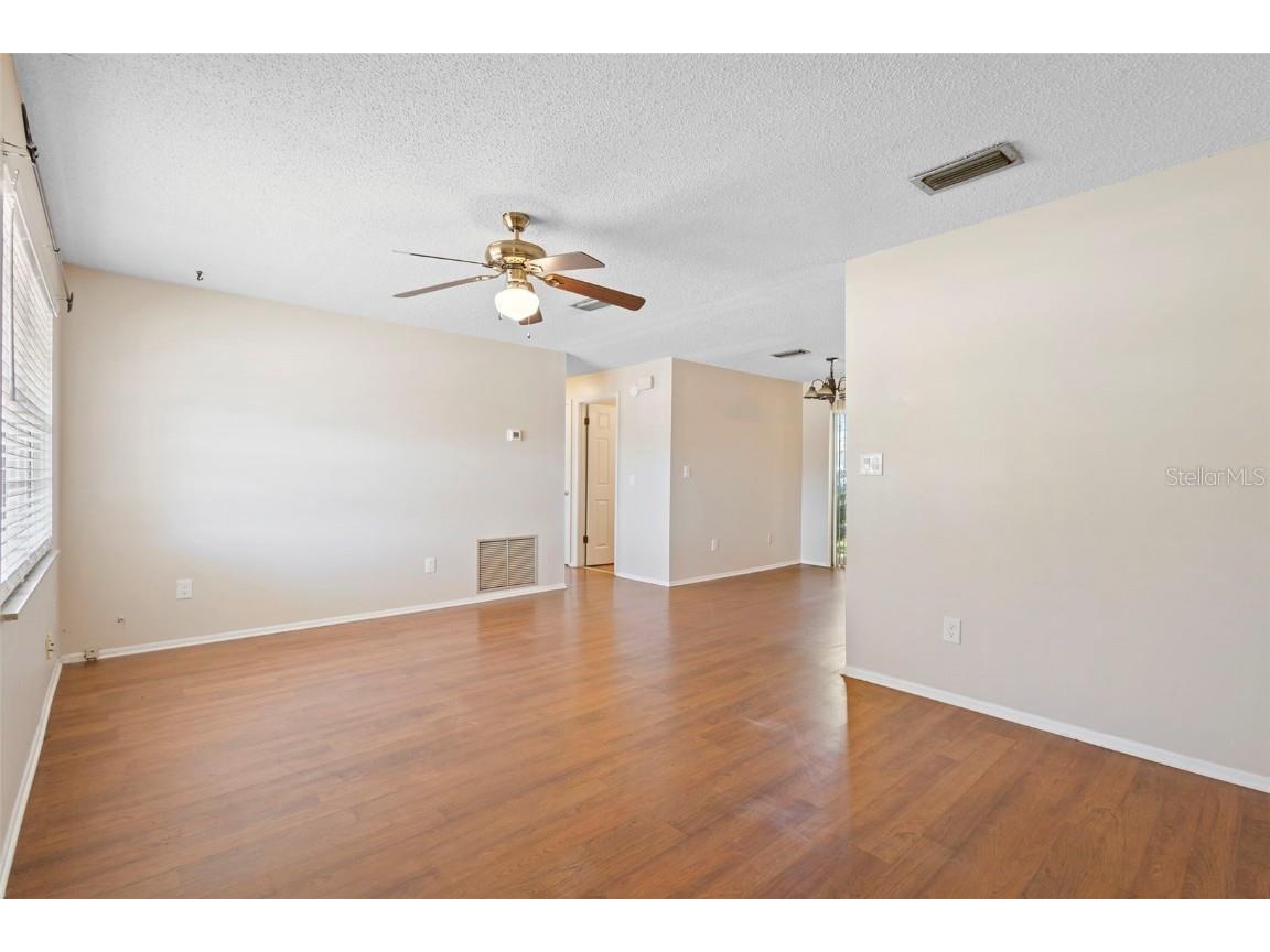 2373 Fairgren Avenue Deltona FL 32738 V4946469 image11