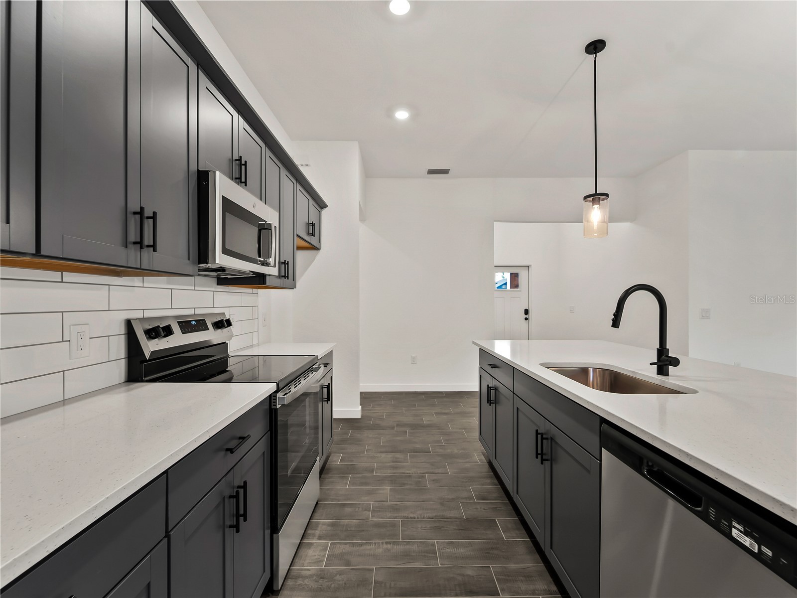 2373 Jeannin Drive North Port FL 34288 C7517523 image3