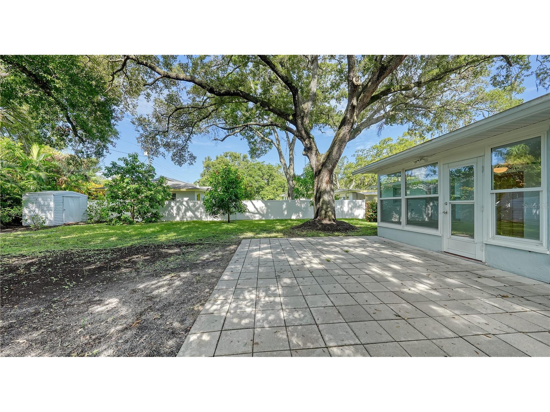 2374 Arlington Street Sarasota FL 34239 A4680088 image25