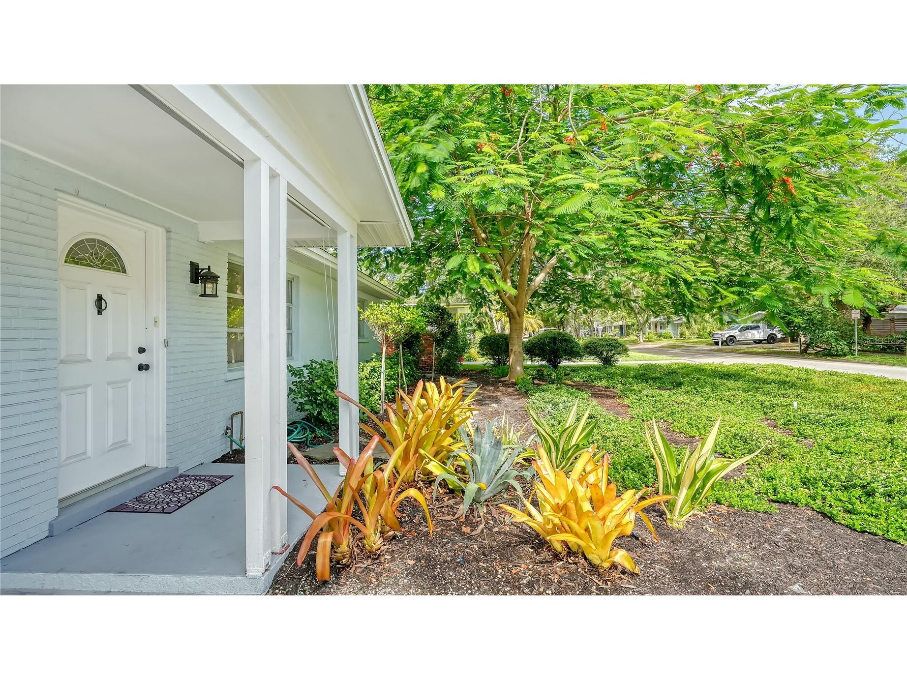 2374 Arlington Street Sarasota FL 34239 A4680088 image3