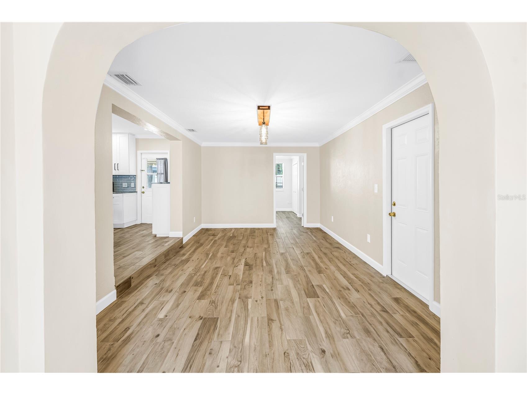 2375 37th Street N Saint Petersburg FL 33713 TB8521207 image13