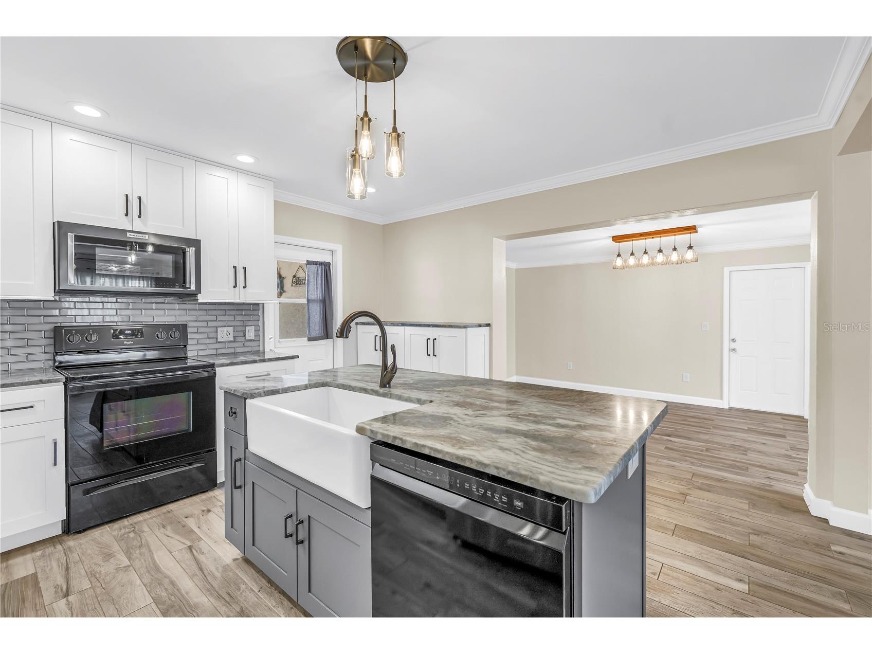 2375 37th Street N Saint Petersburg FL 33713 TB8521207 image28