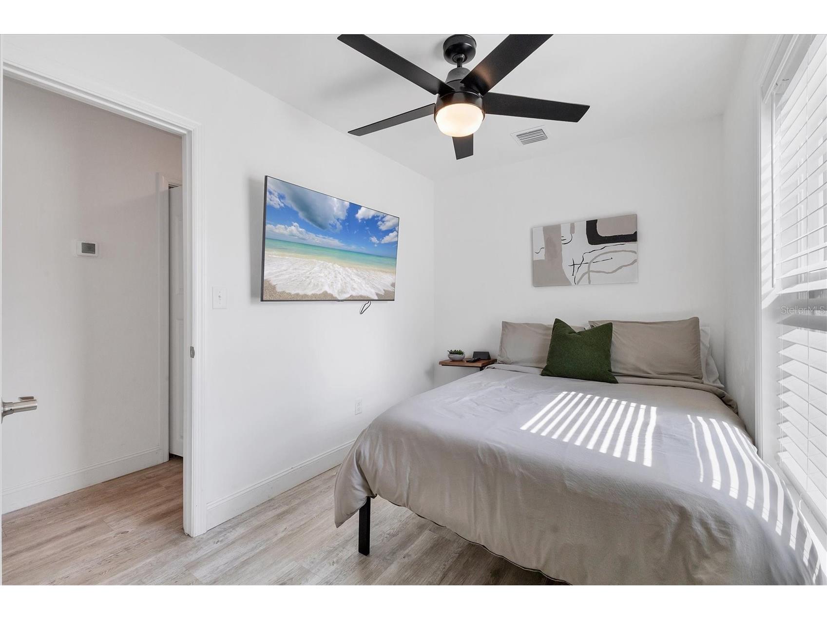 2375 Bahia Vista Street Sarasota FL 34239 A4662778 image27