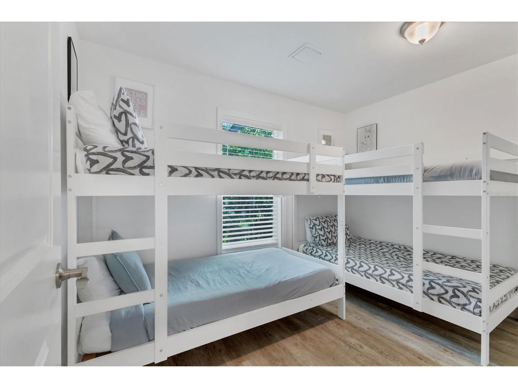 2375 Bahia Vista Street Sarasota FL 34239 A4662778 image30