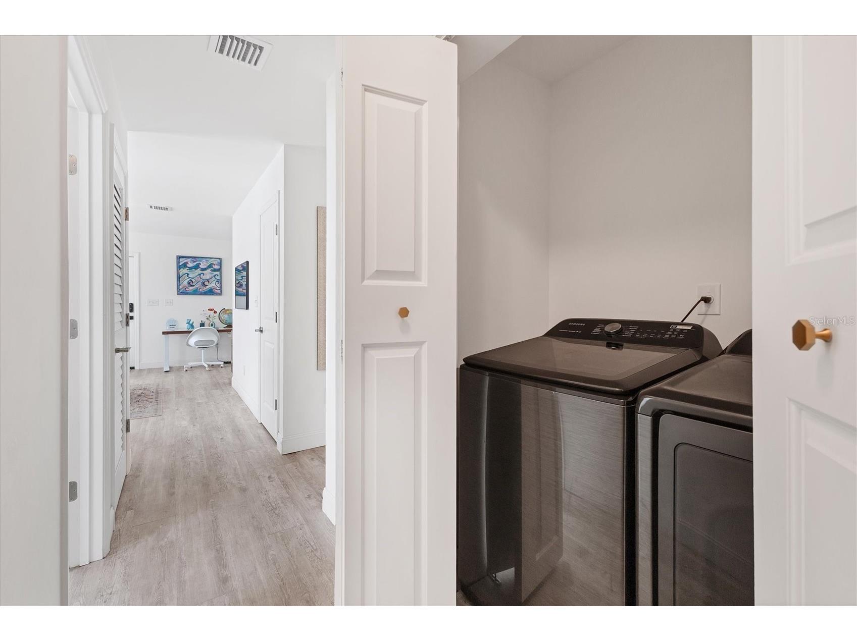 2375 Bahia Vista Street Sarasota FL 34239 A4662778 image32