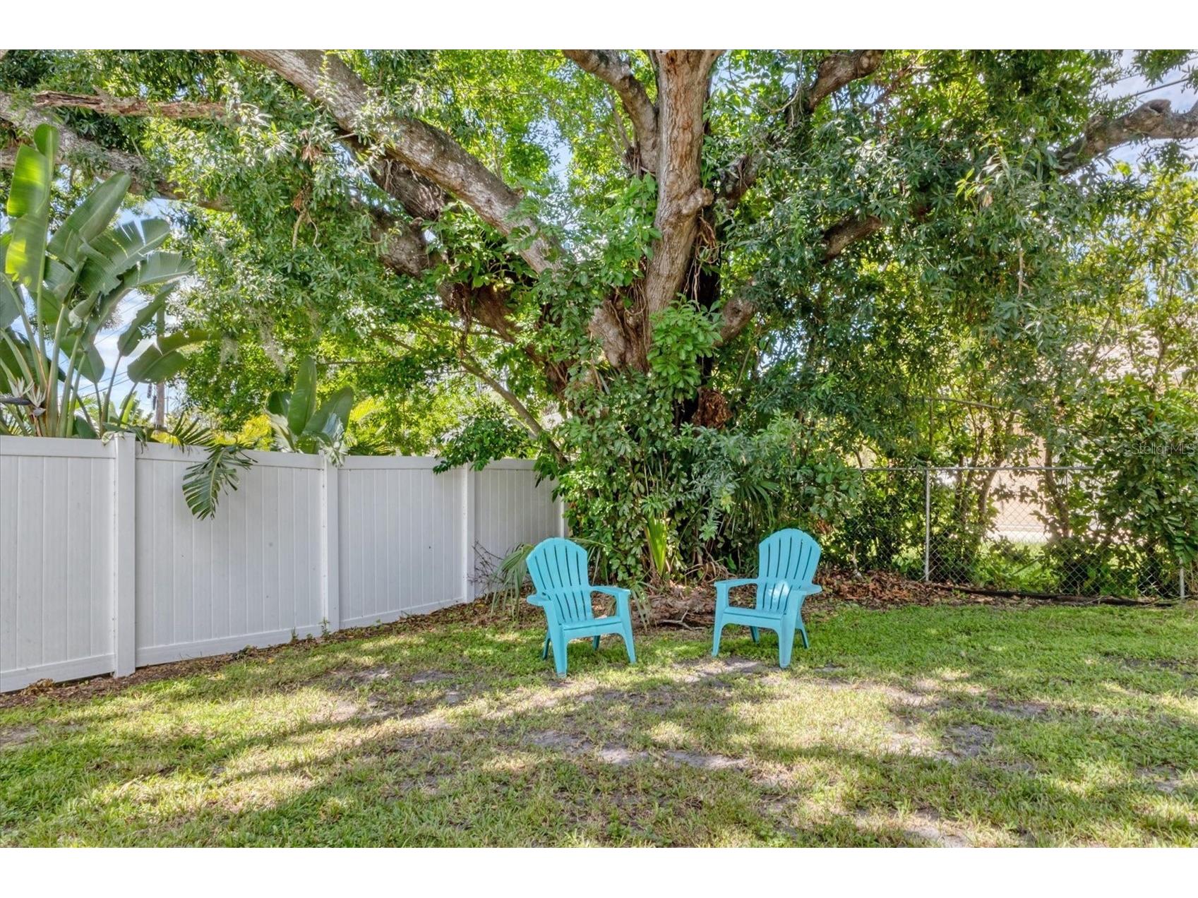 2375 Bahia Vista Street Sarasota FL 34239 A4662778 image39