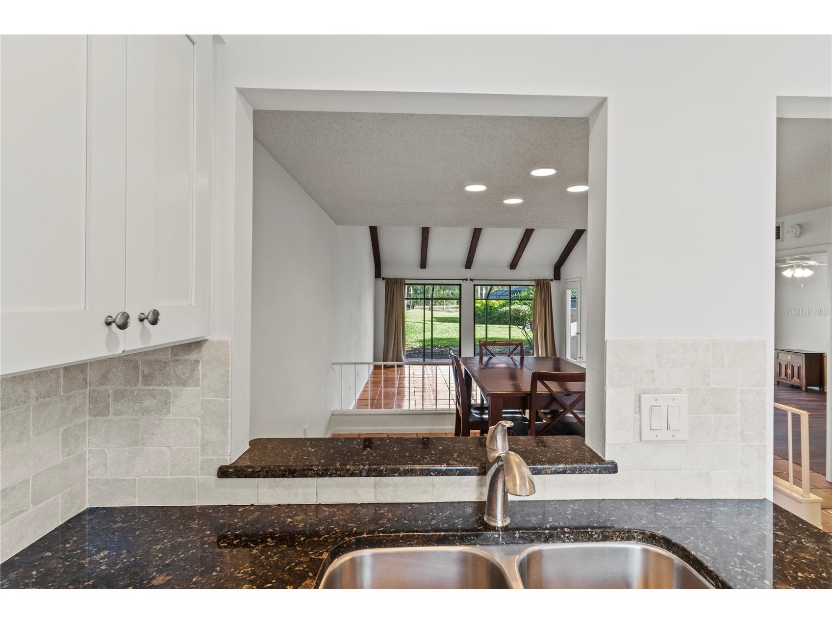 2375 Lakeside Mews #D2 Sarasota FL 34235 A4676142 image11