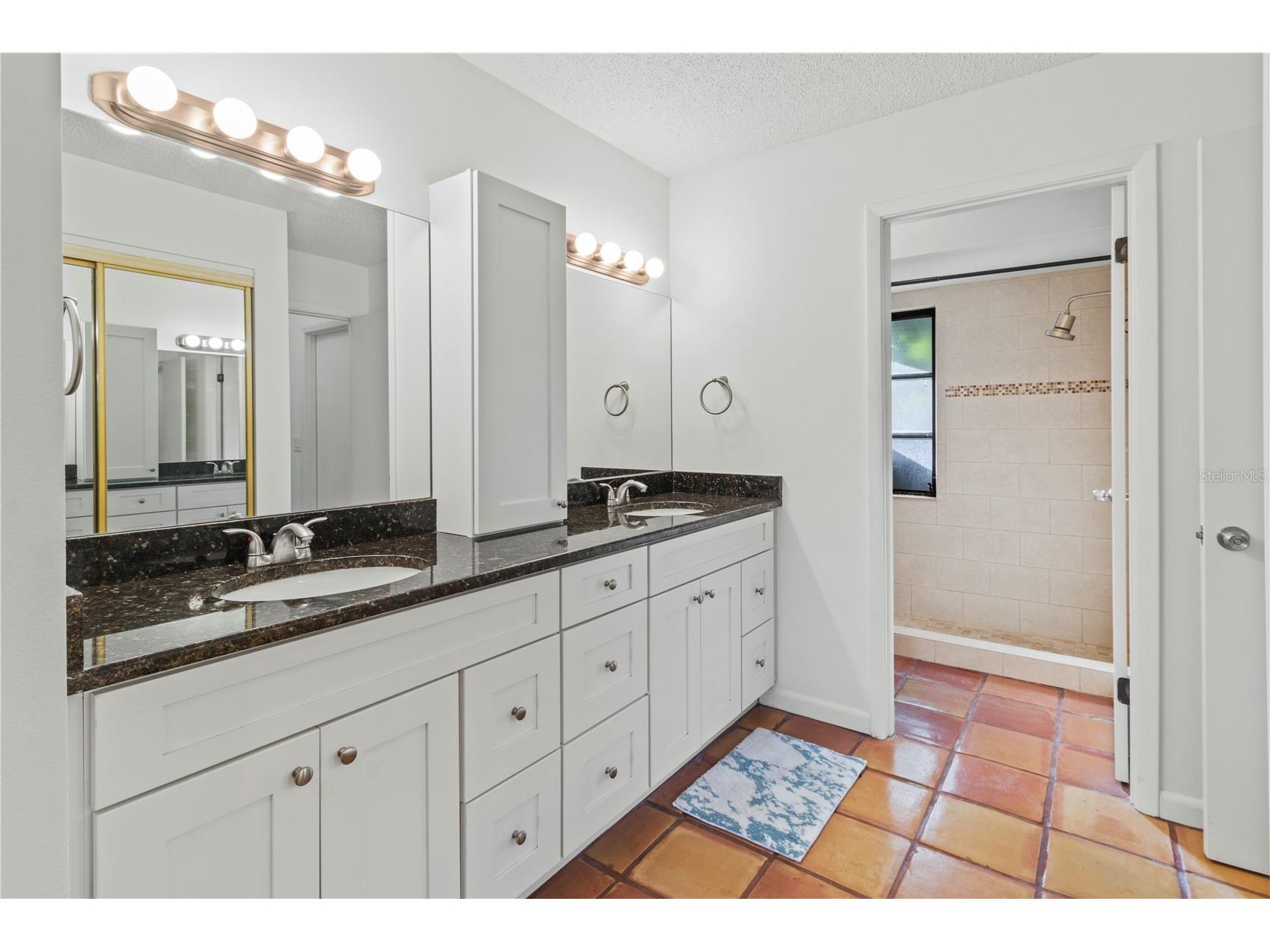 2375 Lakeside Mews #D2 Sarasota FL 34235 A4676142 image19