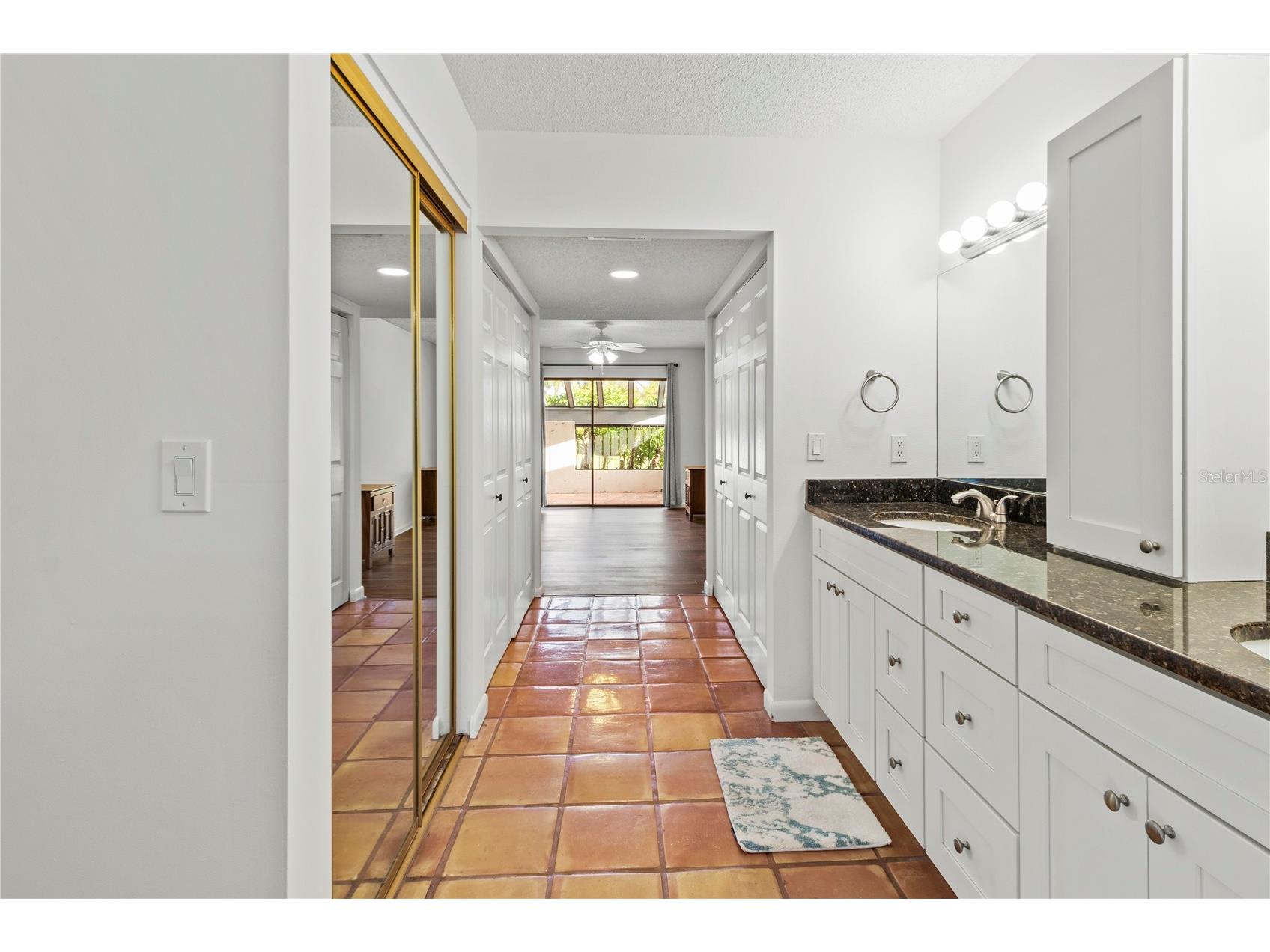 2375 Lakeside Mews #D2 Sarasota FL 34235 A4676142 image20