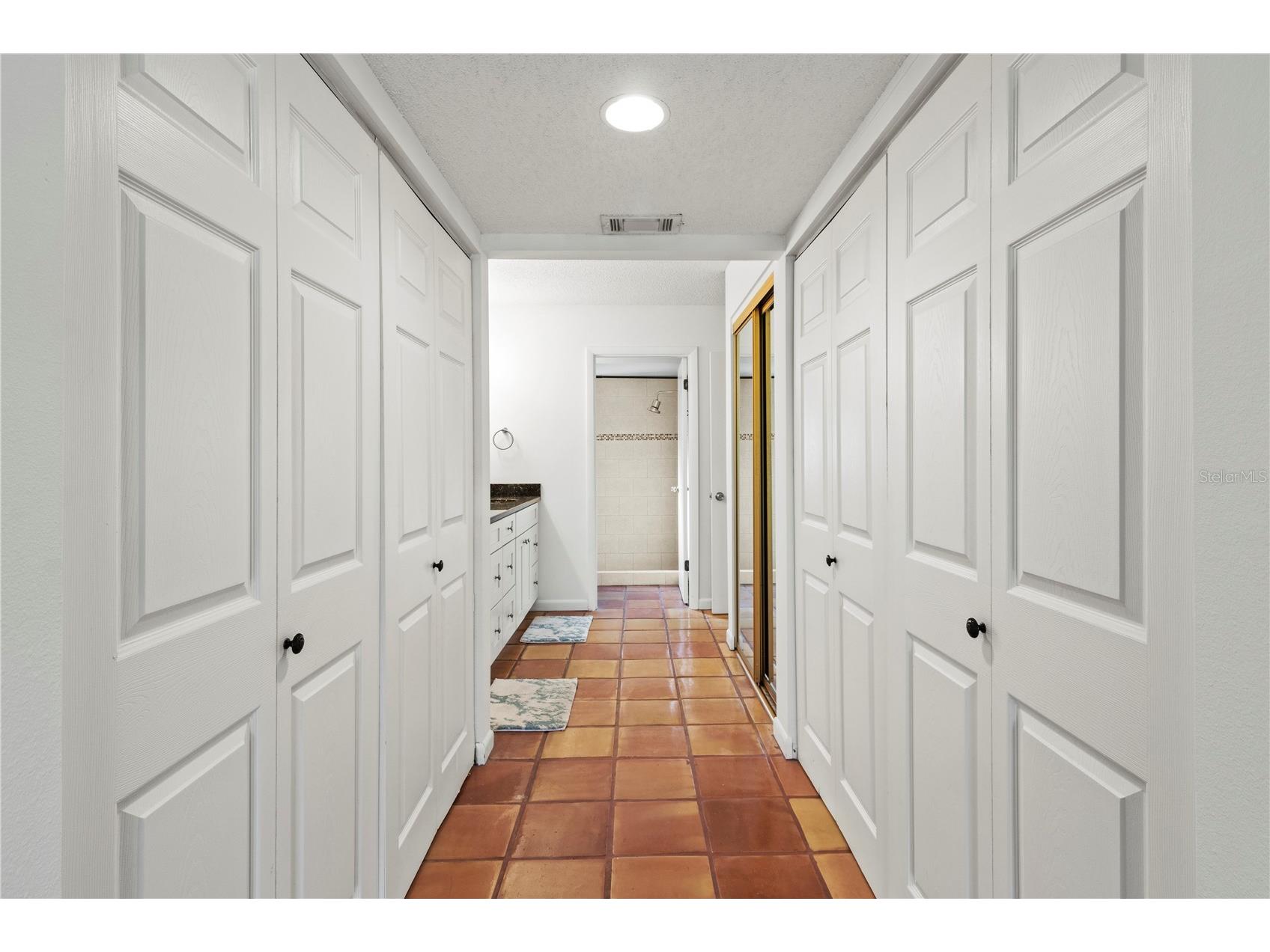 2375 Lakeside Mews #D2 Sarasota FL 34235 A4676142 image21