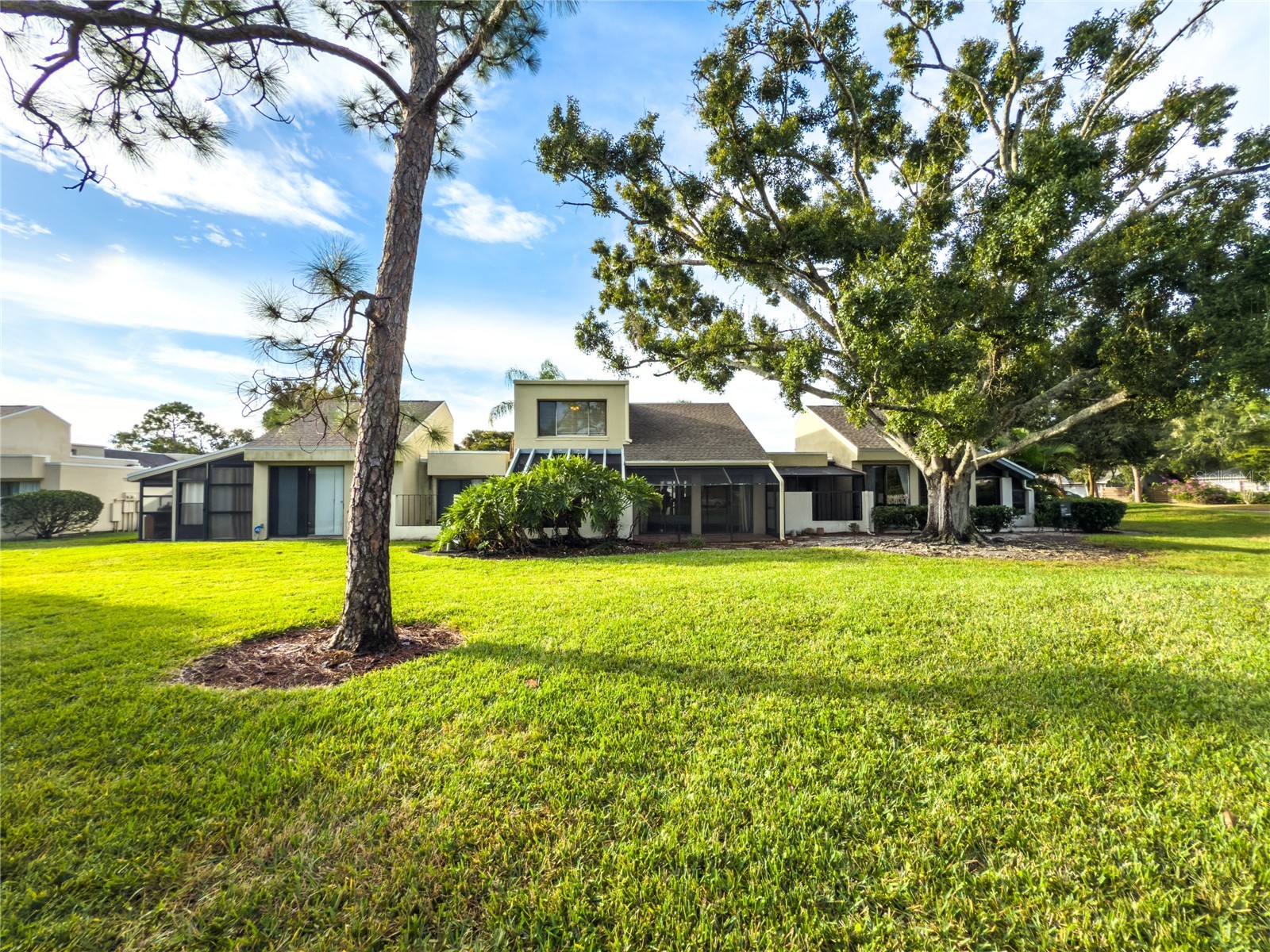 2375 Lakeside Mews #D2 Sarasota FL 34235 A4676142 image3