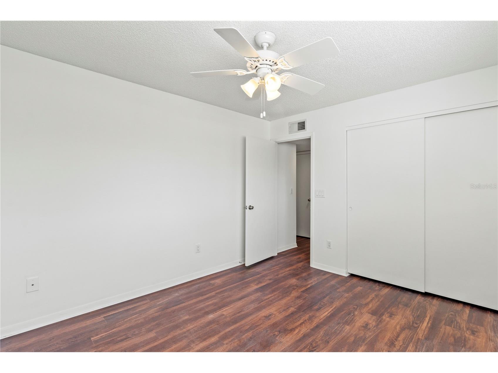 2375 Lakeside Mews #D2 Sarasota FL 34235 A4676142 image32