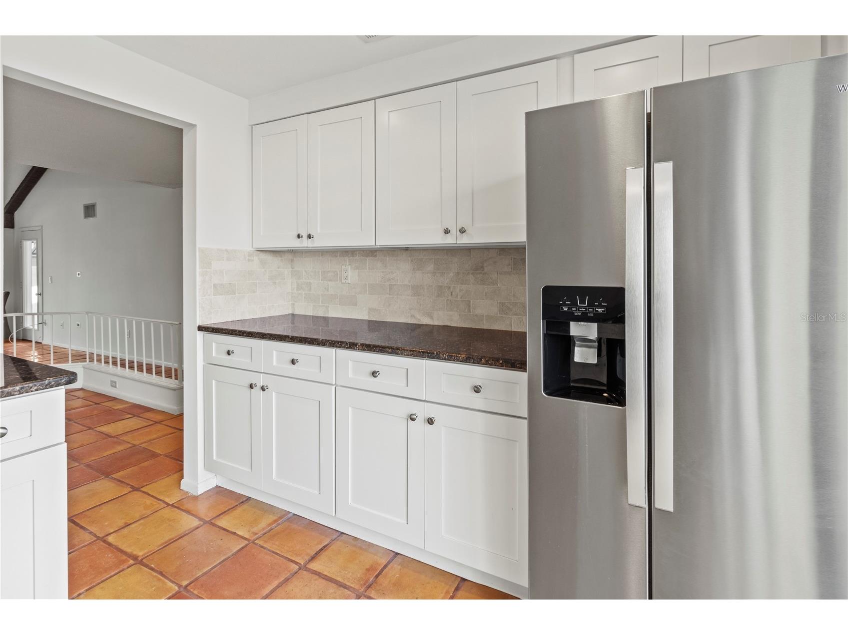 2375 Lakeside Mews #D2 Sarasota FL 34235 A4676142 image9