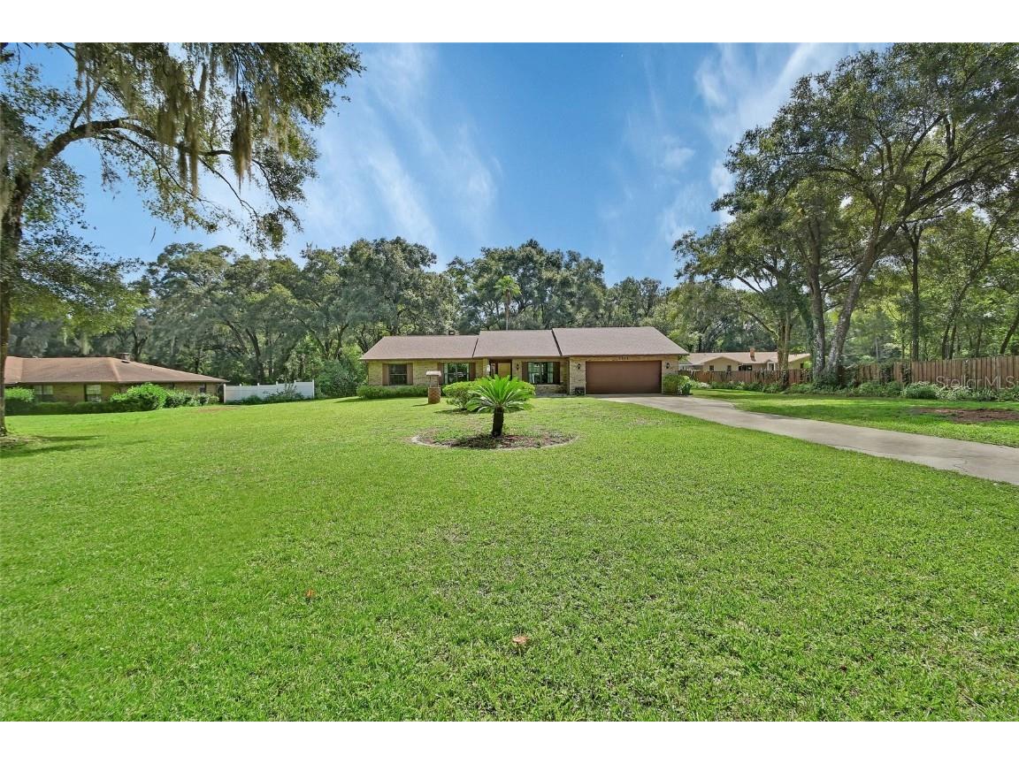 2375 Mandarin Road Deland FL 32720 V4938239 image1