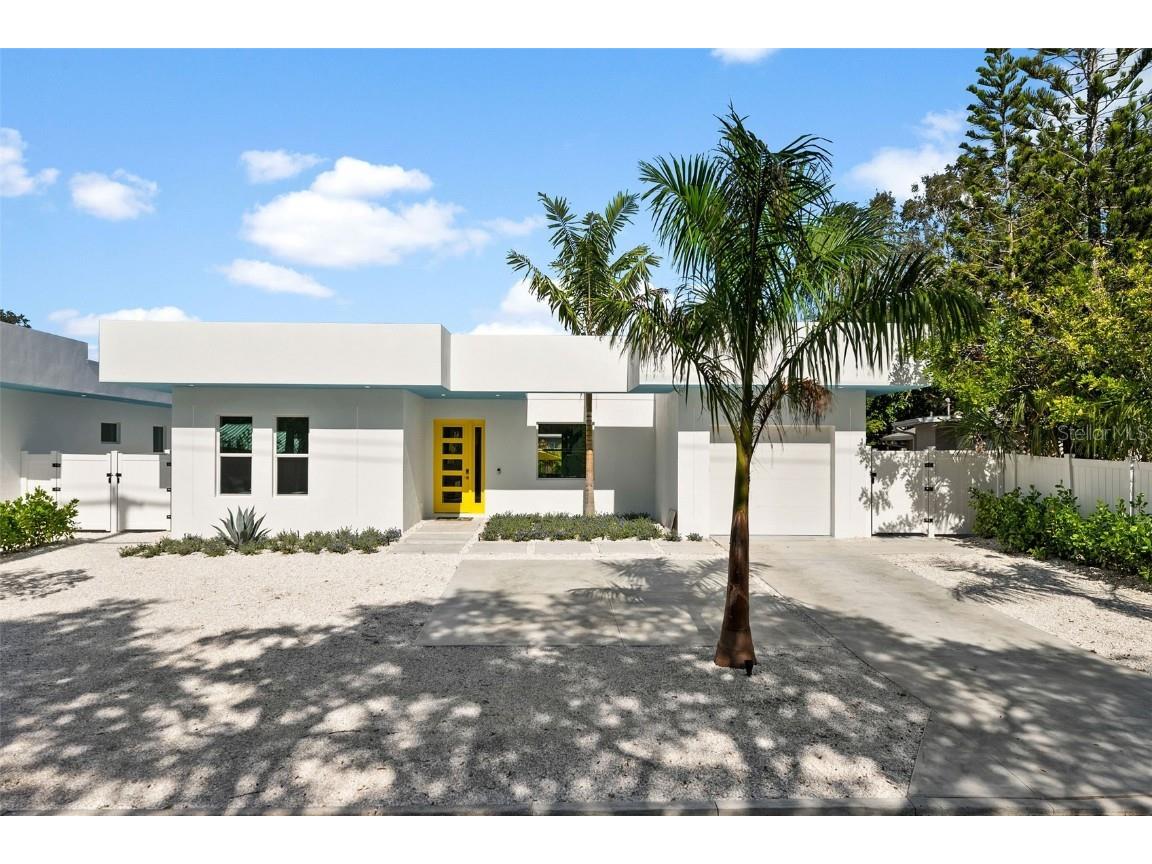 2375 Waldemere Street Sarasota FL 34239 A4654505 image1