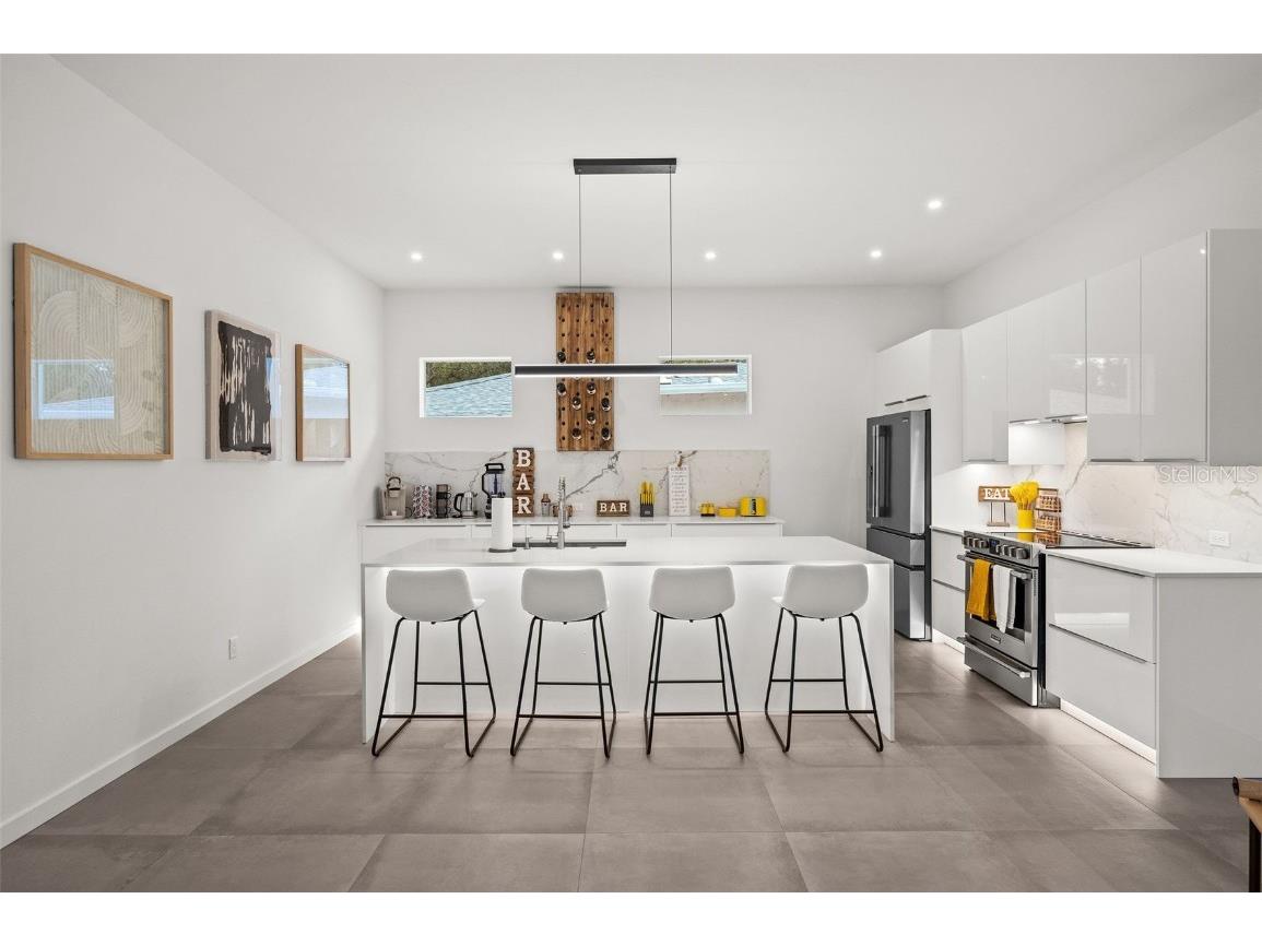 2375 Waldemere Street Sarasota FL 34239 A4654505 image10