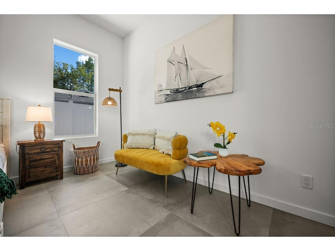 2375 Waldemere Street Sarasota FL 34239 A4654505 image18