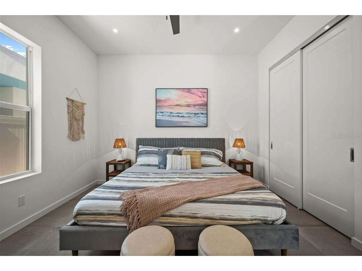 2375 Waldemere Street Sarasota FL 34239 A4654505 image20